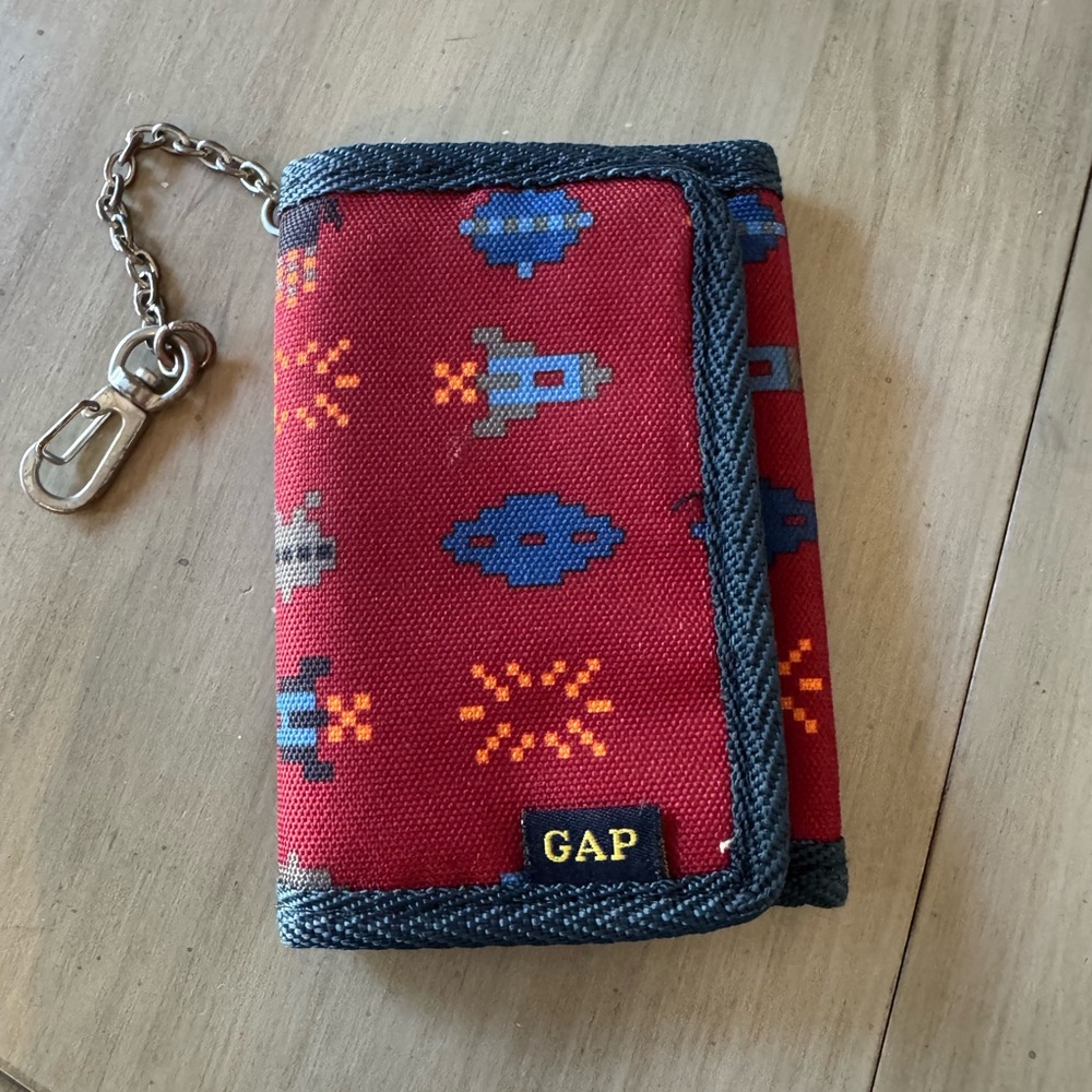 GAP Red/Navy Wallet with Yellow Accent and Chain